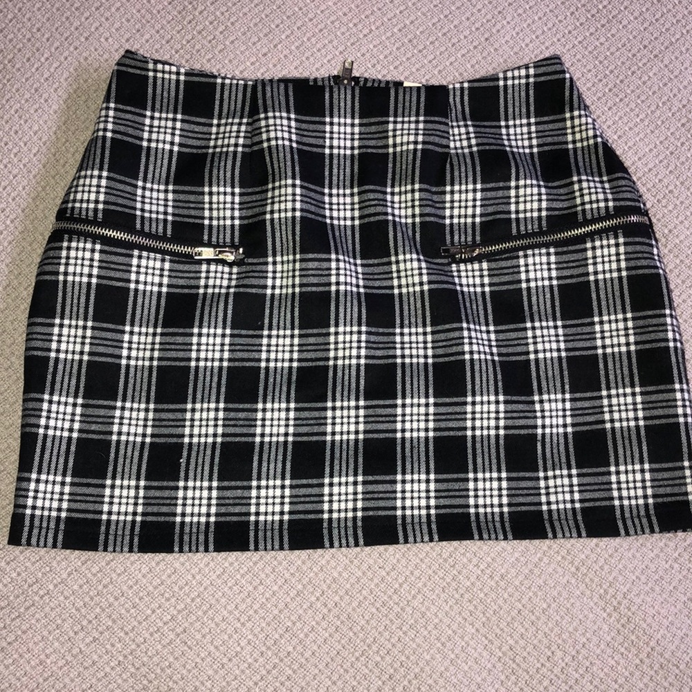 Brandy Melville mini skirt!